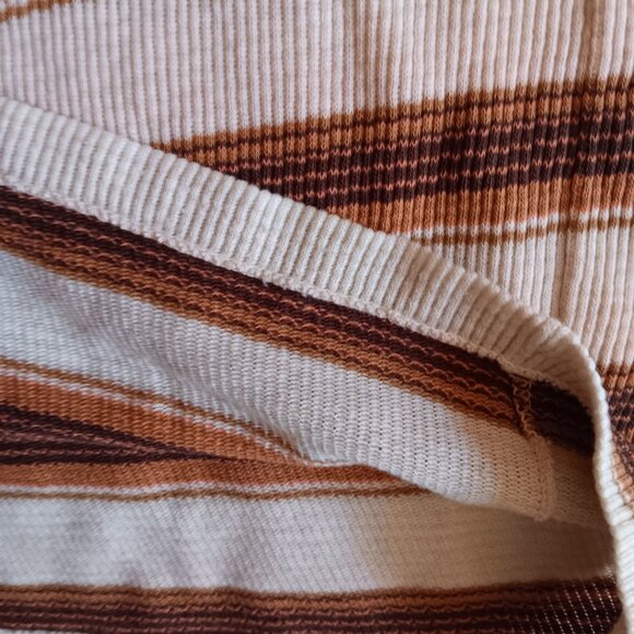 Vintage Boys 6-8 T-shirt 1970's Brady Bunch Brown Tan Striped Ribbed Knit Groovy - Picture 3 of 6